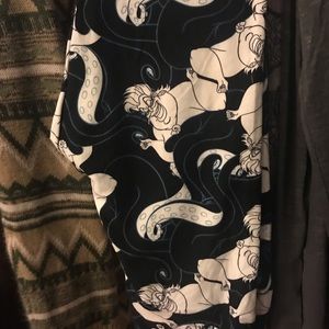 Ursula OS leggings NWOT Lularoe